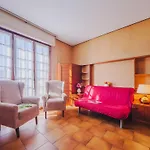 Menesini By Interhome * ヴィアレッジョ