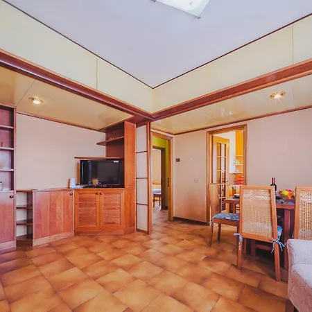 Menesini By Interhome アパート *